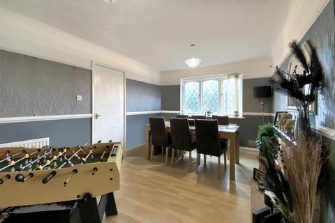 4 bedroom detached house for sale, Harolds Way, Hanham, Bristol