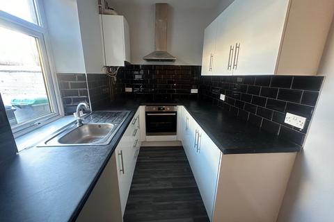 2 bedroom end of terrace house to rent, Thomas Street, Annfield Plain, Stanley