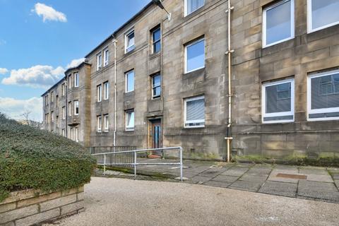 2 bedroom flat to rent, Crown Street, Inverclyde, Greenock, PA15