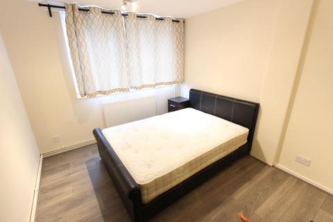 2 bedroom flat to rent, Crescent Road, London N22