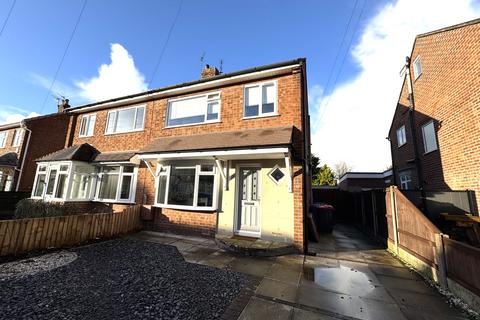 4 bedroom semi-detached house for sale, Raybourne Avenue, Poulton-le-Fylde FY6