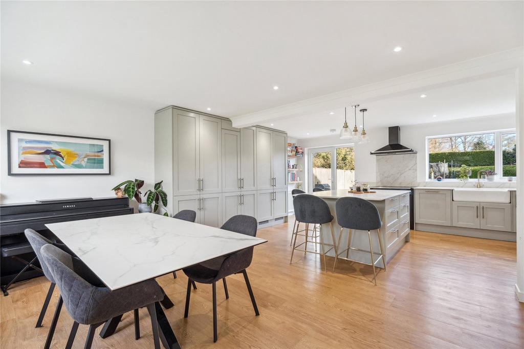 Kitchen/Dining Room