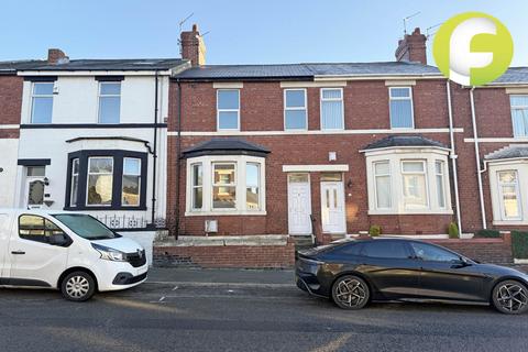 3 bedroom terraced house to rent, Easten Terrace, East Howdon, Wallsend, Tyne and Wear