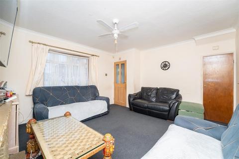 4 bedroom terraced house for sale, Maple Crescent, Slough SL2