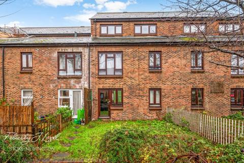 1 bedroom flat for sale, Ermine Road, London, N15