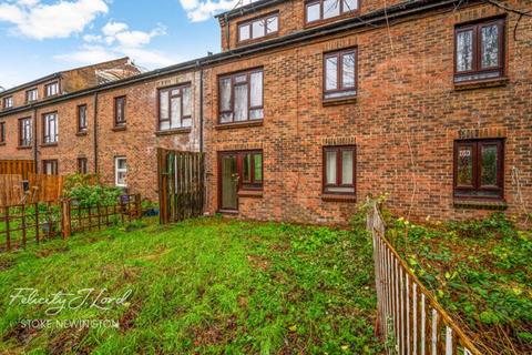 1 bedroom flat for sale, Ermine Road, London, N15