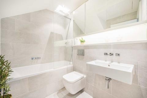 1 bedroom flat for sale, Battersea Rise, London SW11