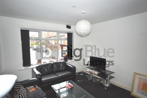 3 bedroom townhouse to rent, 28 Mayville Terrace, Hyde Park, Leeds LS6