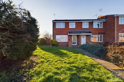 3 bedroom end of terrace house for sale, Otters Brook, Buckingham