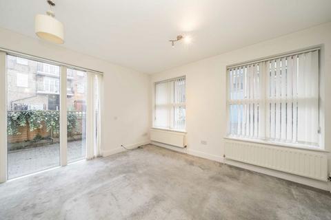 2 bedroom flat to rent, Alberta Street, London SE17