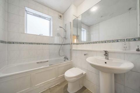 2 bedroom flat to rent, Alberta Street, London SE17