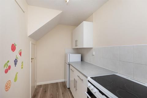 1 bedroom end of terrace house for sale, Rowan Drive, Poole BH17