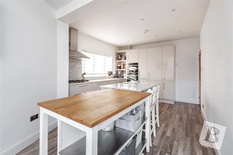 6 Cedar Gardens, Upminster, RM14 3DL