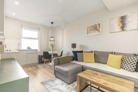 1 bedroom flat for sale, Boston Park Road, Brentford TW8