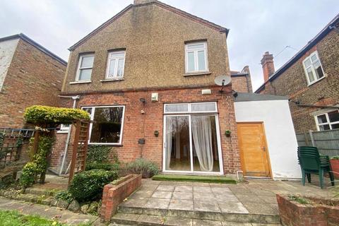 4 bedroom detached house to rent, Southdown Road, London