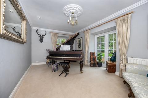 Rock Cottage Fryern Park, Storrington, Pulborough, RH20 4FF