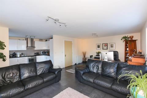 34 Blease Close, Staverton, Trowbridge, BA14 8WD