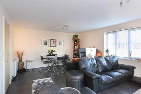 34 Blease Close, Staverton, Trowbridge, BA14 8WD