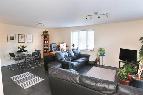 34 Blease Close, Staverton, Trowbridge, BA14 8WD