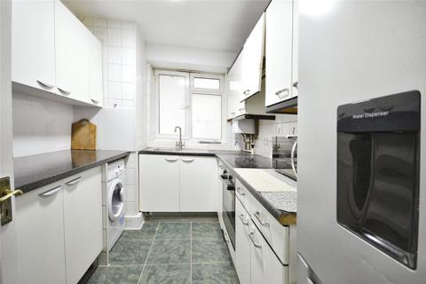 3 bedroom flat for sale, Chapel Street, London NW1