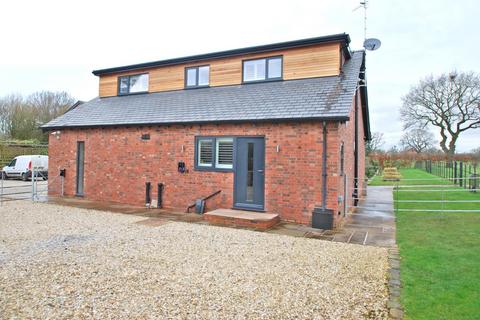 2 bedroom duplex to rent, Hough Green Farm, Hough Lane, Alderley Edge