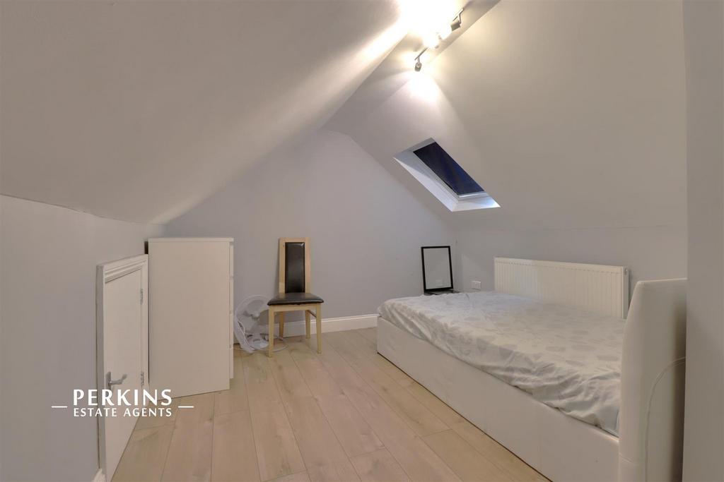 Loft room.jpg