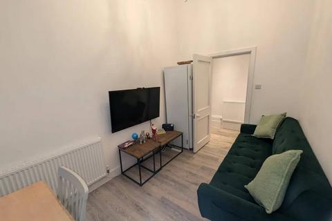 1 bedroom flat to rent, Kent Road, BR4