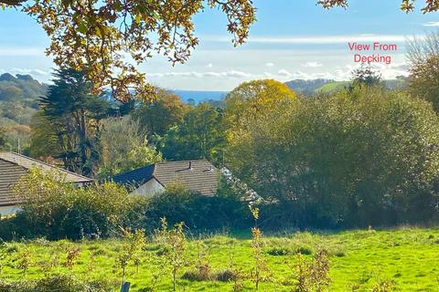228 Longfield, Falmouth, TR11 4ST