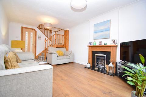 228 Longfield, Falmouth, TR11 4ST