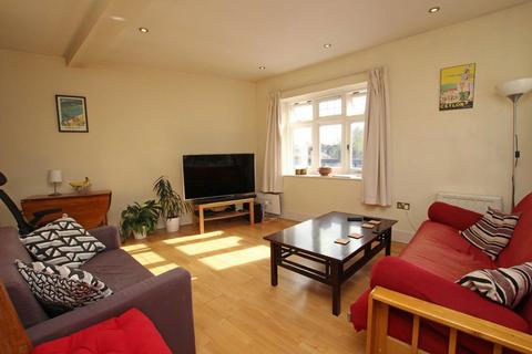 1 bedroom flat to rent, Kew Road, Richmond TW9