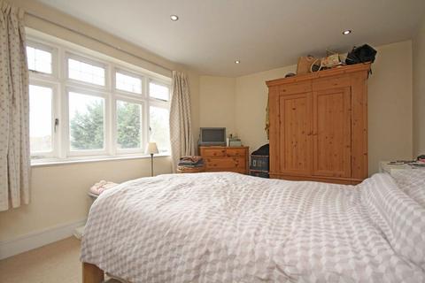 1 bedroom flat to rent, Kew Road, Richmond TW9