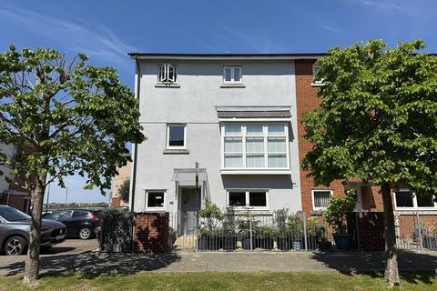 4 bedroom townhouse for sale, Scott-Paine Drive, Hythe, SO45