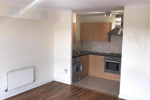 1 bedroom flat to rent, Fisgard Court, Admirals Way, Gravesend, DA12 2AW