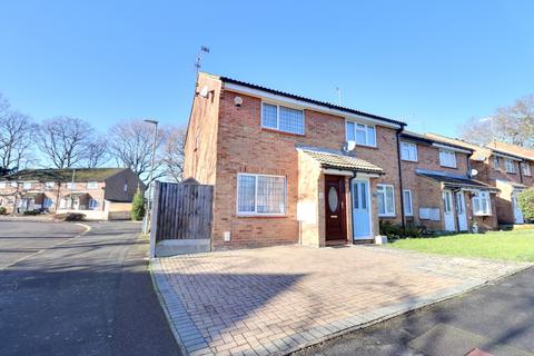 2 bedroom end of terrace house for sale, DORCAS CLOSE, WATERLOOVILLE