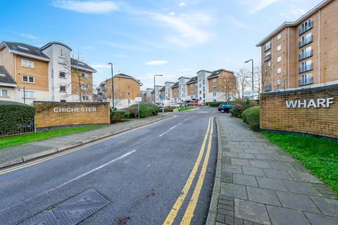 2 bedroom apartment to rent, Drake Point, Erith DA8