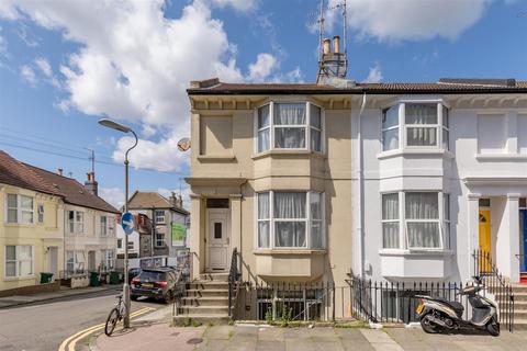 4 bedroom semi-detached house to rent, Fairlight Place, Brighton