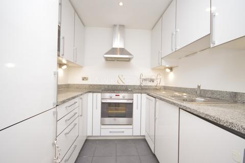 2 bedroom flat to rent, Western Gateway, London, Greater London. E16