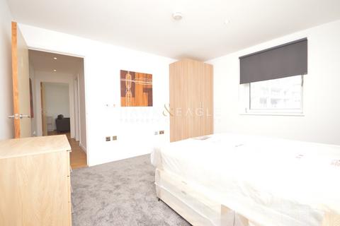 2 bedroom flat to rent, Western Gateway, London, Greater London. E16