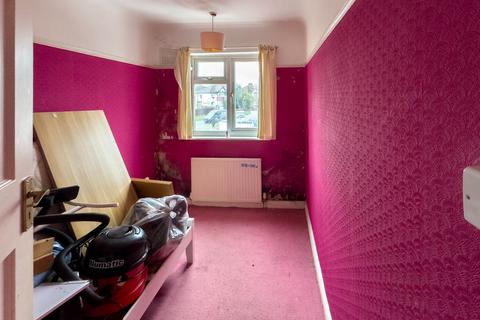 2 bedroom flat for sale, Cannon Lane, Pinner, HA5