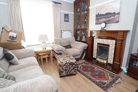 3 bedroom terraced house for sale, Tyersal Avenue, Bradford