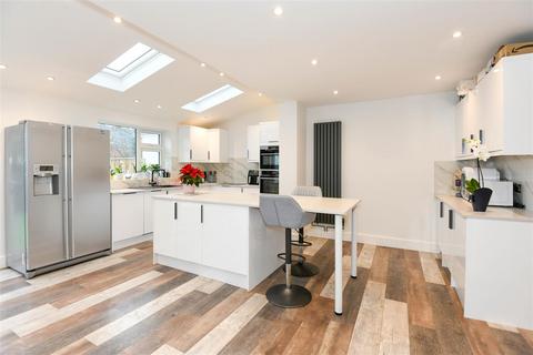 4 bedroom semi-detached house for sale, Frome Road, Southwick