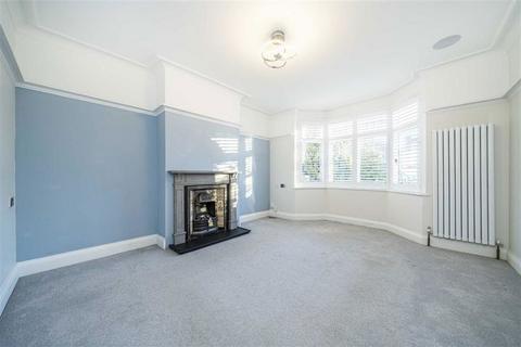 3 bedroom semi-detached house to rent, Anlaby Road, Teddington TW11