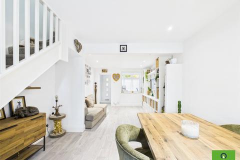 undefined, Woodlands Road, Romford RM3