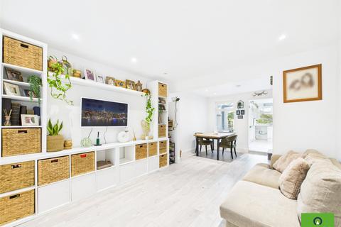 2 bedroom terraced house for sale, Woodlands Road, Romford RM3