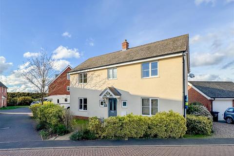 4 bedroom detached house for sale, Maidenhair Way, Red Lodge