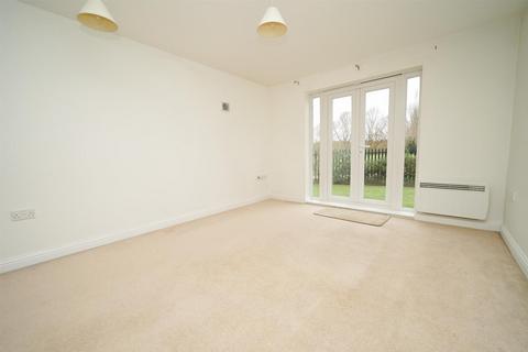 2 bedroom flat to rent, Monarch Way, Leighton Buzzard