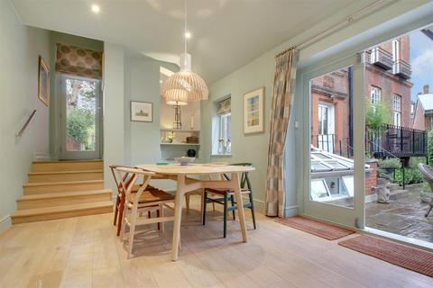 3 bedroom apartment for sale, Hampstead Hill Gardens, Hampstead, London