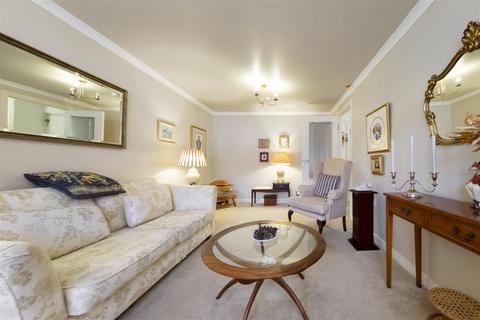 2 bedroom retirement property for sale, 36, Argyle Court, St. Andrews