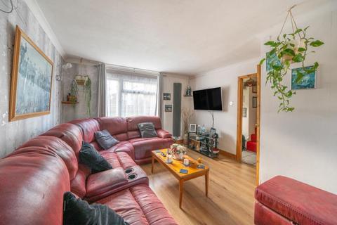 3 bedroom terraced house for sale, High Wycombe,  Downley,  Buckinghamshire,  HP13