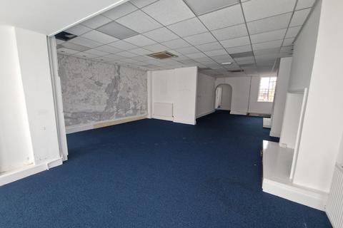 Retail property (high street) to rent, 79A London Road, Waterlooville, PO7 7EL